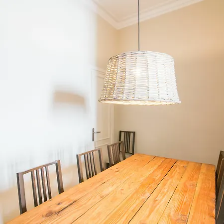 Placa Universitat Appartement
