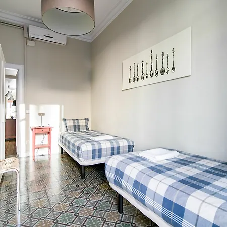 Placa Universitat Appartement